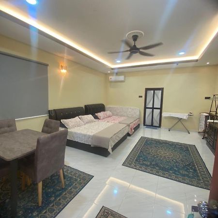 Makndak Roomstay Арау Экстерьер фото